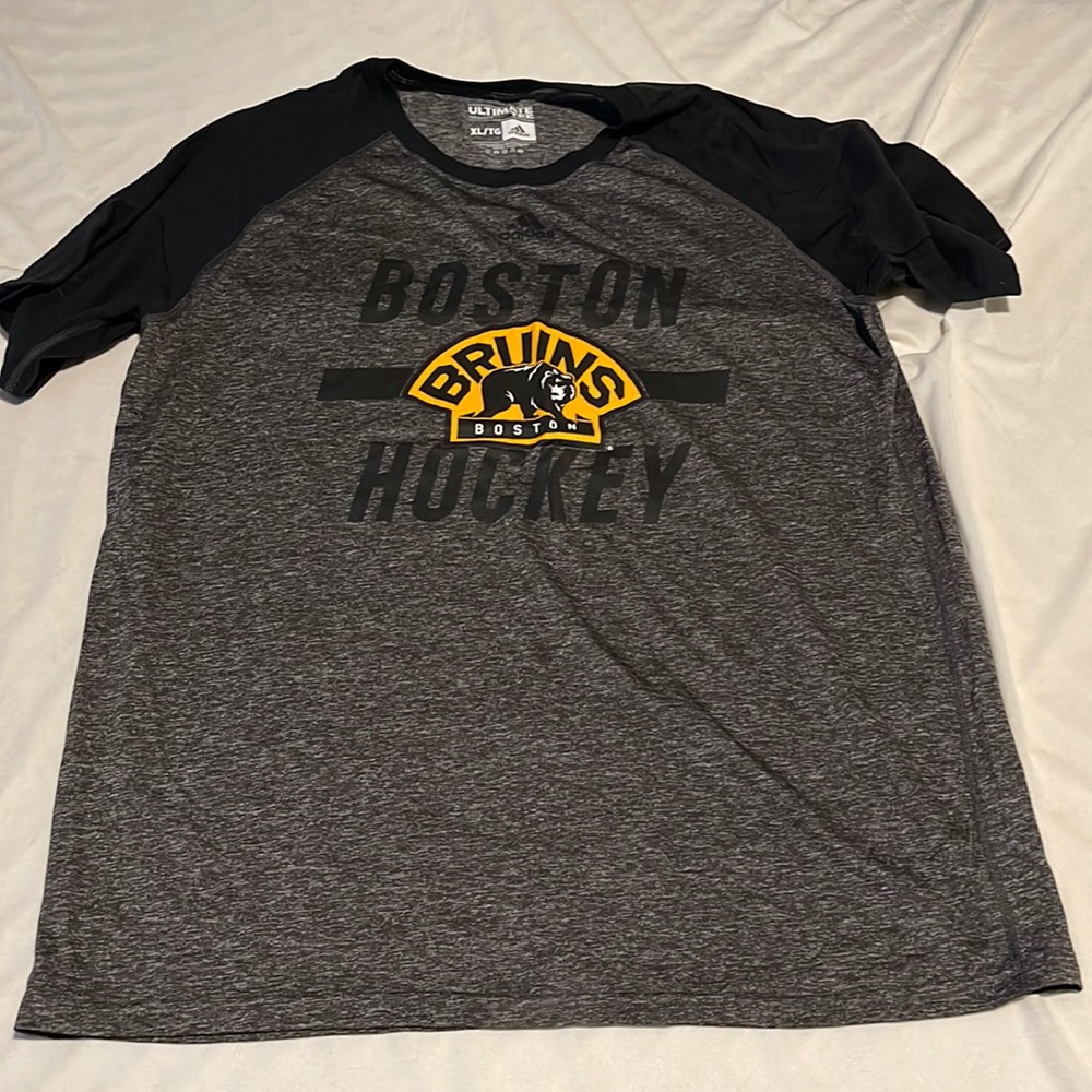 Boston Bruins Hockey tshirt